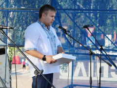 На святкуванні 95-річниці Бориспільського району влаштували концерт мовою окупанта (ВІДЕО)