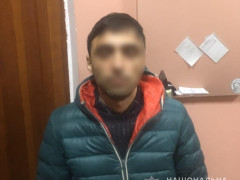 У Василькові азербайджанець-нелегал залякує місцевих