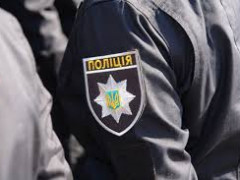 У Білій Церкві в під'їзді будинку знайшли тіло невідомого чоловіка (ФОТО) 
