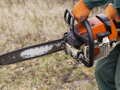 На Переяславщині чоловік поранив бензопилою дитину
