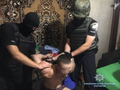 На Київщині затримана група сутенерів, яка "кришувала" майже півсотні повій (ФОТО)