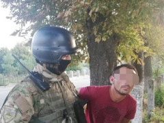 Правоохоронці затримали зловмисників, які напали на бабусю в Сквирському районі (ФОТО)