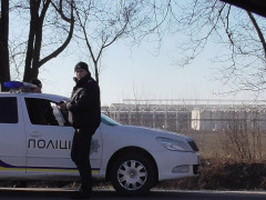 Поліцейські Київщини затримали чиновницю столичної РДА за махінації з нерухомістю (ФОТО)
