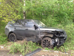 Чергова ДТП на Старообухівському шосе: елітний Range Rover опинився у кюветі (ФОТО)