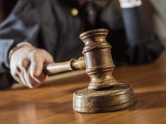 Господарський суд відмовляється розглядати справу про незаконність маєтку Медведчука