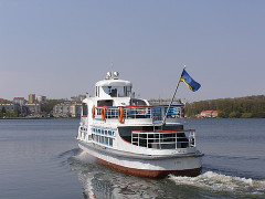 У Вишгороді на теплоходах будуть проводити екскурсії Київським морем