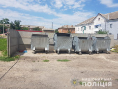 В Узині жінка народила дитину і вкинула тіло на смітник