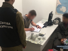 У "Борисполі" іноземець намагався "задобрити" прикордонників після відмови у перетині кордону