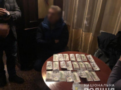 Заступника голови Калитянської селищної ради затримали на хабарі