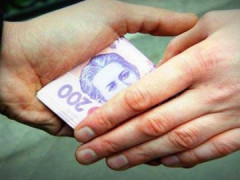У Миронівському районі п’яний чоловік намагався дати хабар поліцейським
