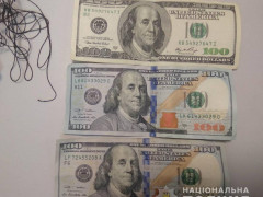 Важко сказати, легше дати: в аеропорту "Бориспіль" узбек хотів підкупити прикордонника (ФОТО)