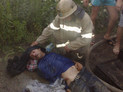 У Таращі рятувальники винесли з палаючого будинку двох чоловіків 