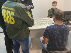 У "Борисполі" іранець намагався дати хабар прикордонникам та проникнути до України (ФОТО)