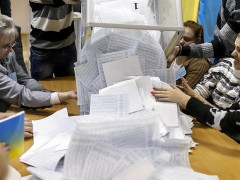 Продається все: чи поведуться депутати Київщини на «замануху» продавців комісій і де подівалися силовики