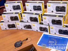 Підрозділи дізнання поліції Київщини забезпечили фототехнікою від Євросоюзу
