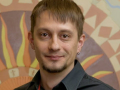 Депутат Обухівської райради Сухіх напав на журналіста та забрав у нього телефон (ВІДЕО) 