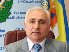 Палії сухої трави навесні наражають на небезпеку сусідів та їх помешкання