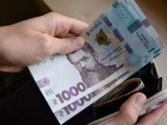 Керівництво Поліської ОТГ отримує відносно не високі зарплати (ФОТО)