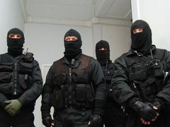 Києво-Святошинську районну раду захопили рейдери
