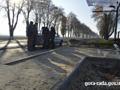На Бориспільщині невідомі вкрали тротуарну плитку (ФОТО) 