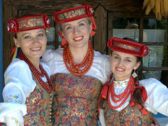 В Ірпені провели творчий вечір для літніх людей (ФОТО)