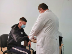 Пожежники Київщини зробили щеплення від коронавірусу (ФОТО)