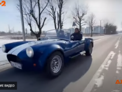 На Київщині вчитель із фізкультури власноруч зібрав автомобіль Shelby Cobra (ВІДЕО)