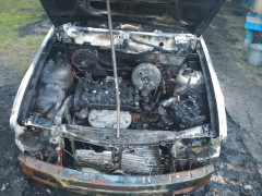 На Богуславщині п’ять вогнеборців гасили автівку