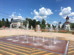 У Вишгородському районі запрацював музичний пішохідний фонтан