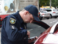 Патрульні рятівники: поліціянти Київщини завжди готові прийти на допомогу (ФОТО)