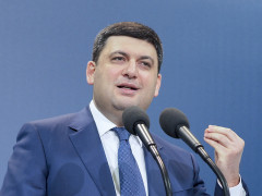 Прем’єр-міністр Гройсман розпочав парламентську виборчу кампанію з інспектування доріг на Київщині (АНОНС)