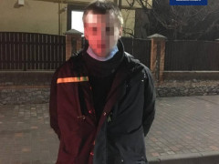 На Київщині патрульні спіймали двох переляканих наркоманів (ФОТО)