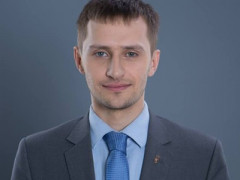 Пане Володимир Вятрович, ви засуджуєте дії вашої партії в Київоблраді?