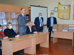 Кагарлицькому ліцею презентували партію нових ноутбуків (ФОТО)