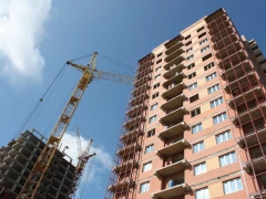 На Київщині за минулий рік у бетон "закатали" 7 млрд гривень