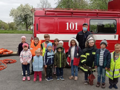 У Ставищенській громаді пожежники вчили дітей користуватися вогнегасниками