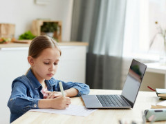 В Обухівській ОТГ діти через COVID-19 будуть вчитися дистанційно
