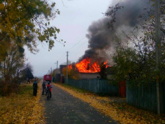 На Бородянщині ледь не згорів чоловік (ФОТО)