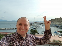 Під Києвом власник Інернет-провайдера використовує клієнтську базу для організації мітингів (ФОТО)