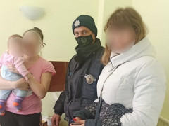 На Кагарличчині правоохоронці допомогли жінці із немовлям, які потерпіли від домашнього насильства