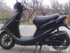 У Фастівському районі неповнолітній поцупив мопед