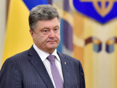 Президент Порошенко обізвав утікача-нардепа Онищенка "напівбожевільним"