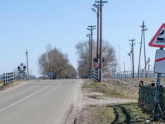 На Васильківщині тимчасово закрили залізничний переїзд (ФОТО)