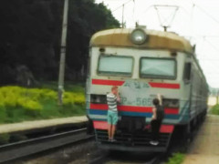 У Васильківському районі на електричках катаюся зачепери 