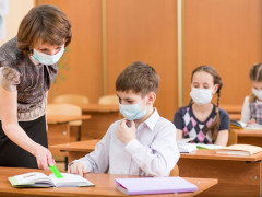 На Київщині майже 20 навчальних закладів відправили на карантин через СОVID-19