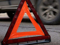 Чергова ДТП у Чабанах: вантажівка знесла позашляховик (ВІДЕО)