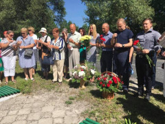 Обухівчани вшанували жертв масових розстрілів у Другій світовій (ФОТО)