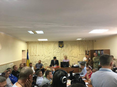 У Крюківщині депутати прийняли рішення про зведення чергових багатоповерхівок попри заборону суду (ФОТО)