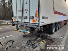 Фатальна ДТП на Київщині: п’яний водій позашляховика протаранив фуру (ФОТО)