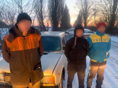 На Обухівщині працівники поліції виявили групу осіб, яка намагалася вкрасти кабель (ФОТО)